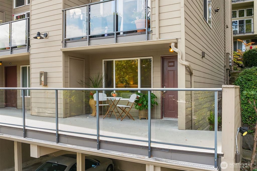 Photo of 2935 76th Avenue SE #21A, Mercer Island, WA 98040 (MLS # 2439699)