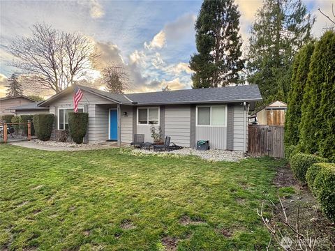 Photo of 6208 Sycamore Place, Everett, WA 98203 (MLS # 2460492)