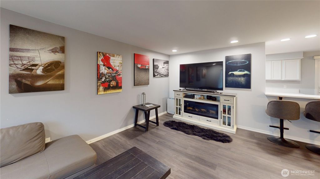 Photo of 6208 Sycamore Place, Everett, WA 98203 (MLS # 2460492)