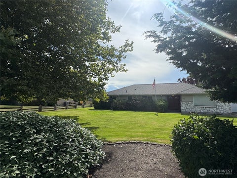 Photo of 24703 SE 448th Street, Enumclaw, WA 98022 (MLS # 2587446)
