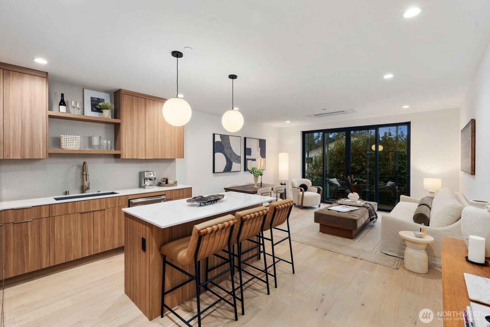 614 5th Avenue S C107