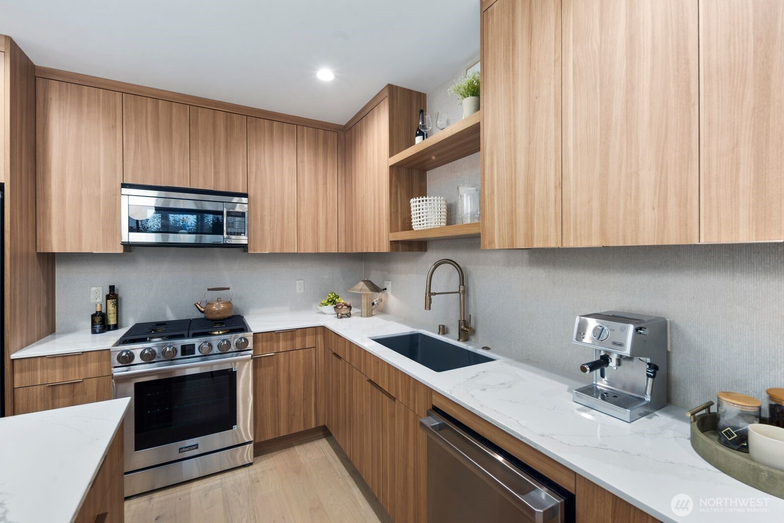 614 5th Avenue S C107