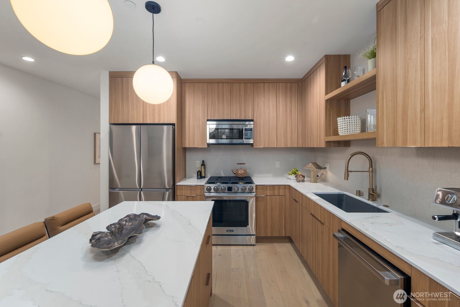 614 5th Avenue S C107