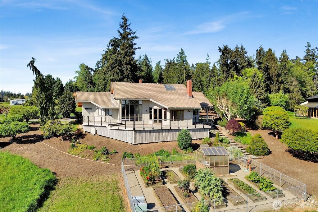 Photo of 11383 Walker Road, Mount Vernon, WA 98273 (MLS # 2524847)