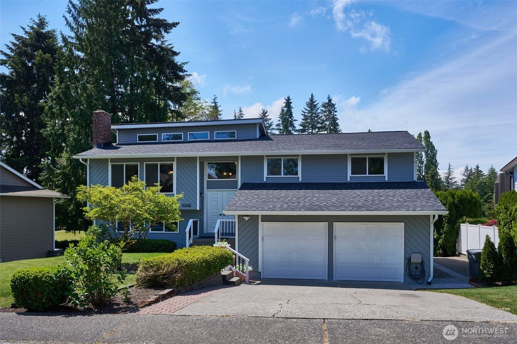 Photo of 31925 36th Avenue SW, Federal Way, WA 98023 (MLS # 2527821)