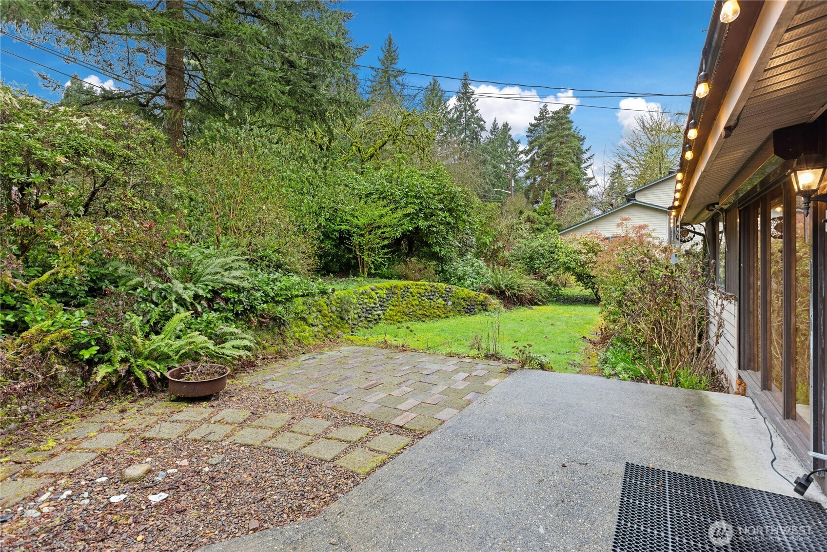 6526 NE 198th Street