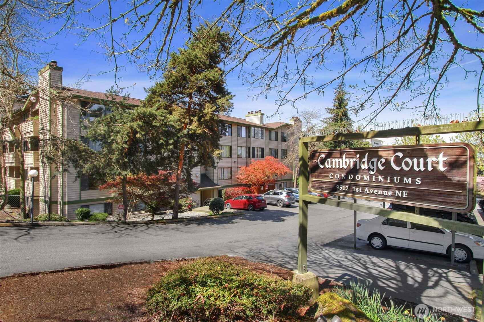 9512 1st Avenue NE 402
