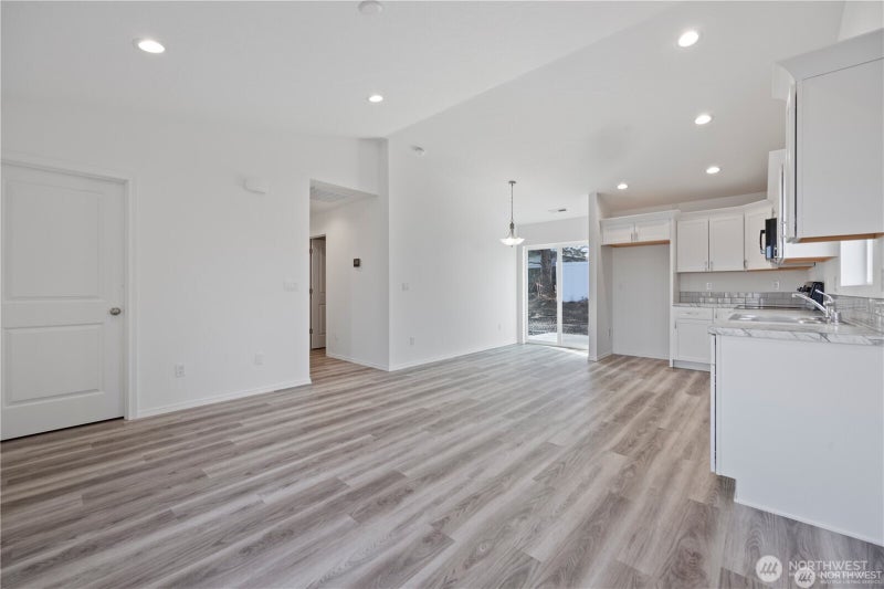 904 La Vista Drive