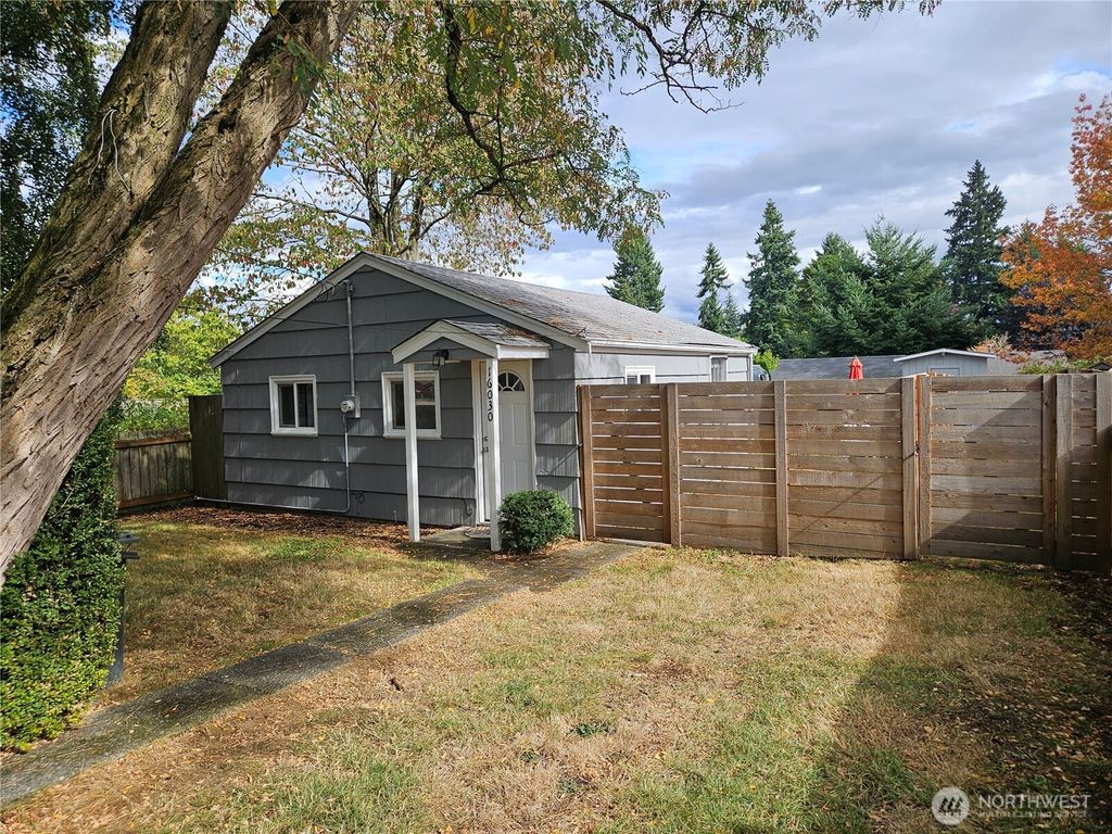 Photo of 16030 15th Avenue SW, Burien, WA 98166 (MLS # 2424044)