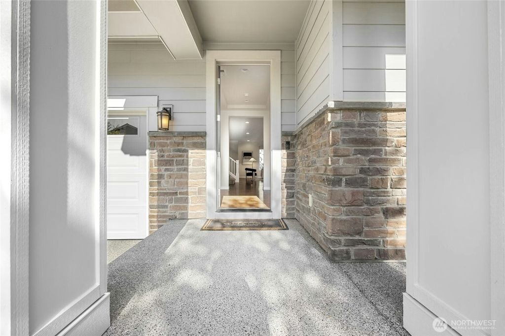 Photo of 4996 233rd Avenue SE, Issaquah, WA 98029 (MLS # 2418008)