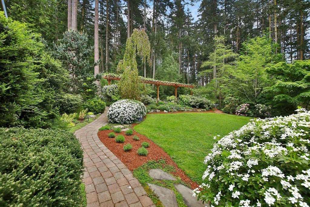 Photo of 1899 Beverly Beach Road, Freeland, WA 98249 (MLS # 2518734)