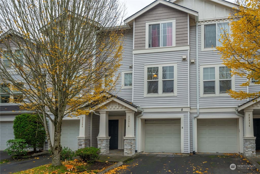 Photo of 23310 60th Place S, Kent, WA 98032 (MLS # 2310366)