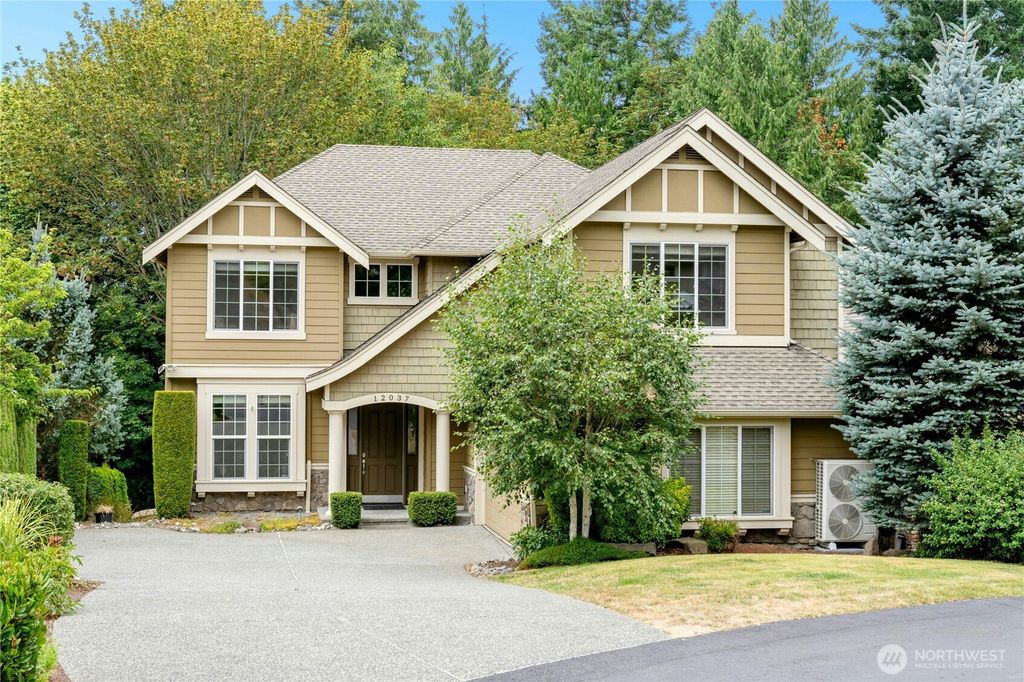 Photo of 12037 165 Place NE, Redmond, WA 98052 (MLS # 2410393)