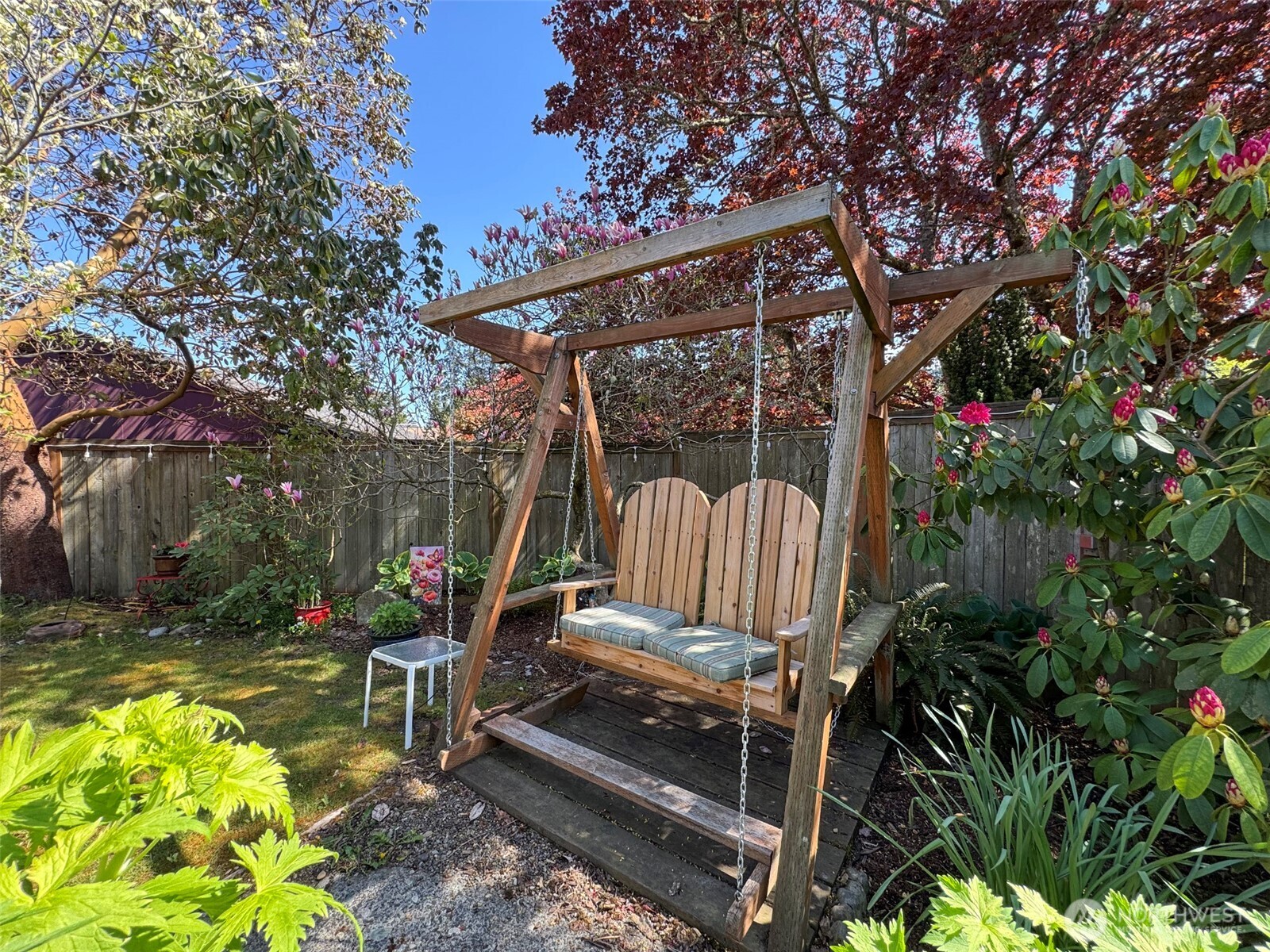 525 W 16th Street