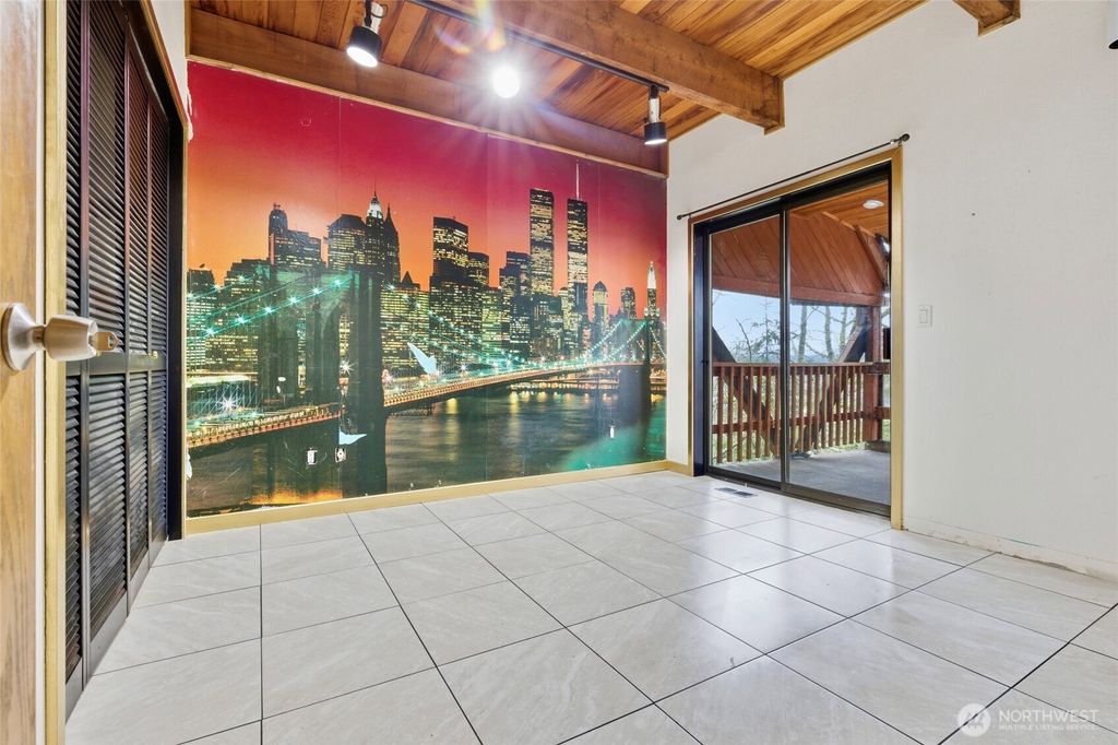 Photo of 12425 137th Avenue E, Puyallup, WA 98374 (MLS # 2462964)