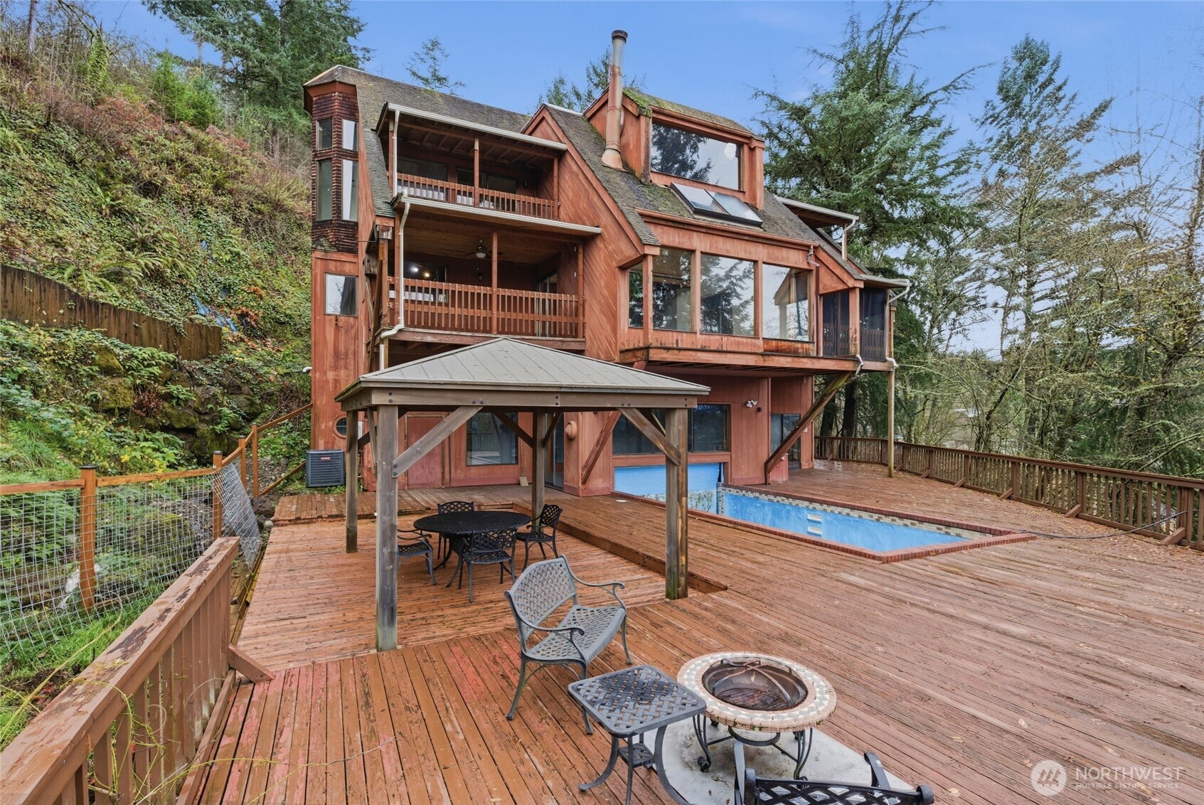 12425 137th Avenue E