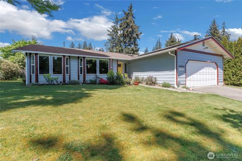 Photo of 10304 63rd Avenue Ct E, Puyallup, WA 98373 (MLS # 2483514)