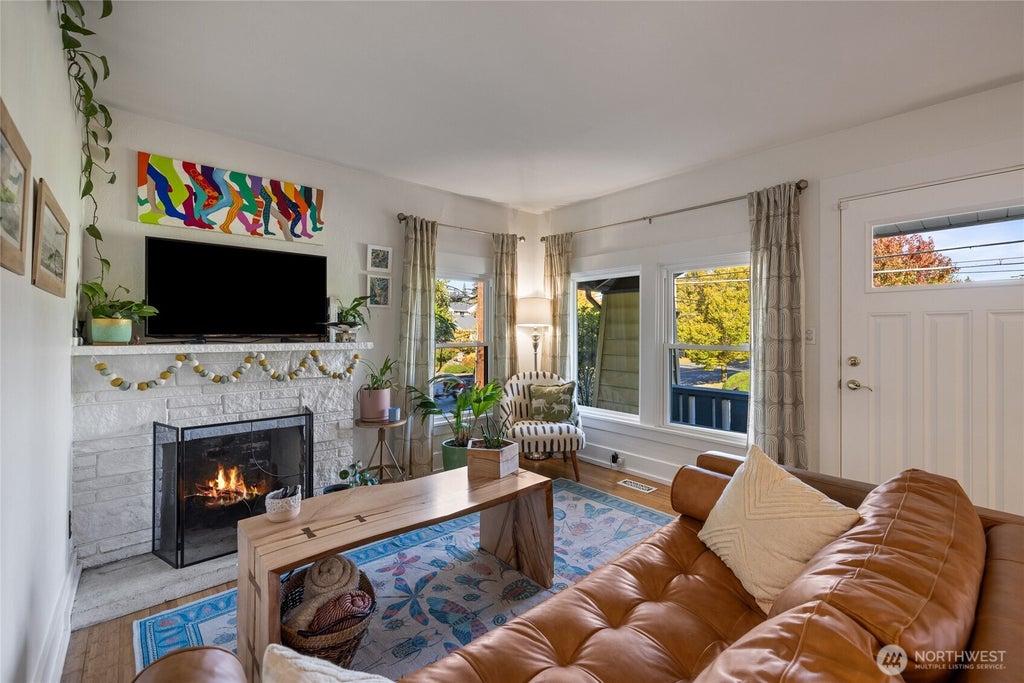 Photo of 3421 SW Trenton Street, Seattle, WA 98126 (MLS # 2592291)