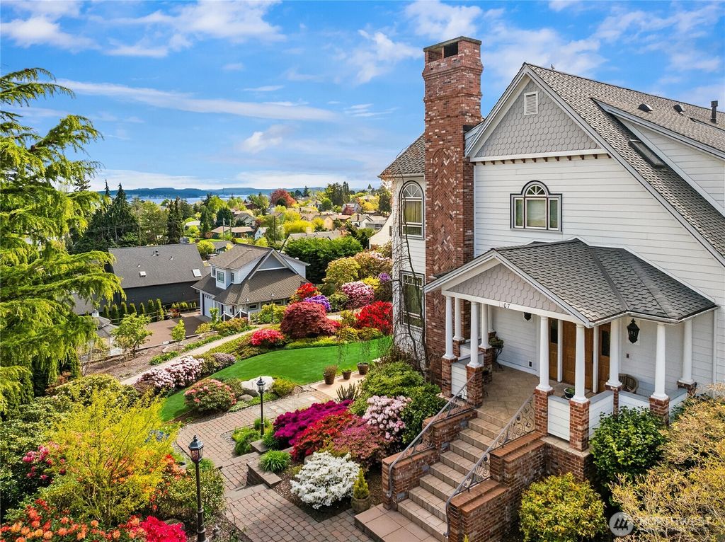 Photo of 1107 Madison Street, Port Townsend, WA 98368 (MLS # 2553438)
