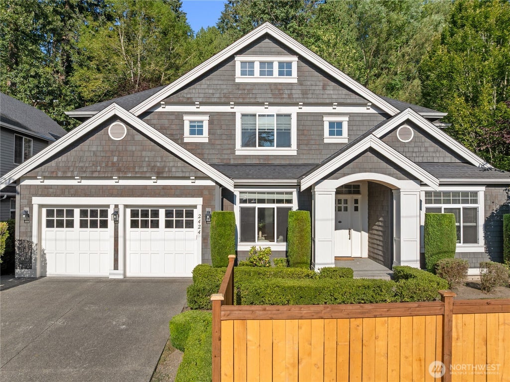 Photo of 2424 108th Avenue NE, Bellevue, WA 98004 (MLS # 2546845)