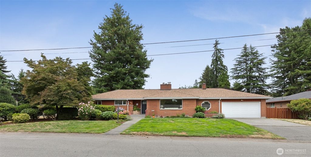 Photo of 16800 4th Avenue S, Burien, WA 98148 (MLS # 2421857)