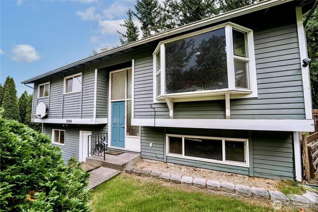 Photo of 17069 142nd Place NE, Woodinville, WA 98072 (MLS # 2397429)