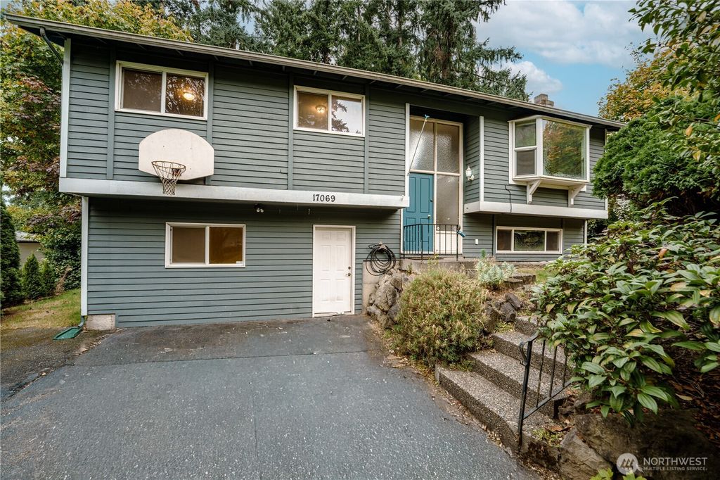 Photo of 17069 142nd Place NE, Woodinville, WA 98072 (MLS # 2397429)