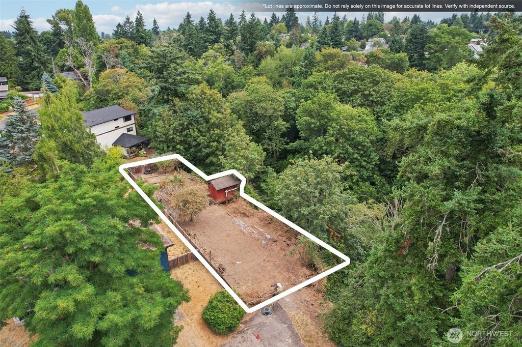 Photo of 3000 SW 110th Street, Seattle, WA 98146 (MLS # 2410088)