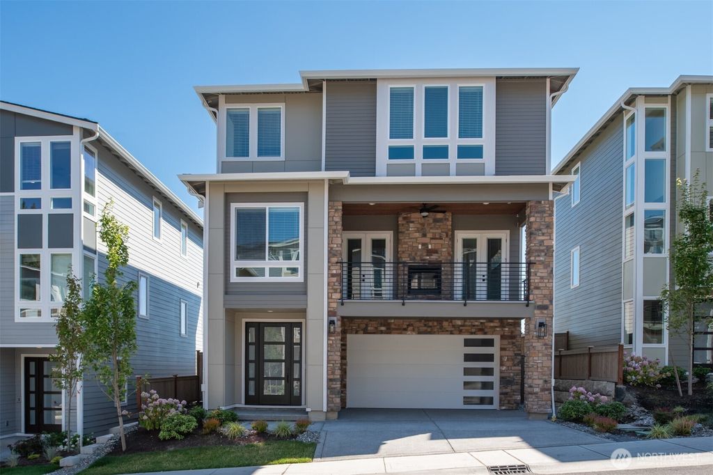 Photo of 7574 S 130th Place, Seattle, WA 98178 (MLS # 2489072)