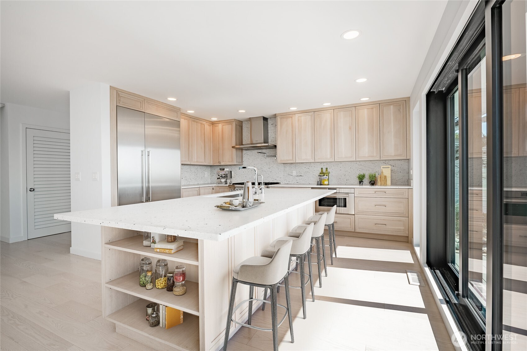 Point Roberts, Washington, 98281, United States, 3 Bedrooms Bedrooms, ,3 BathroomsBathrooms,Residential,Active,2035109