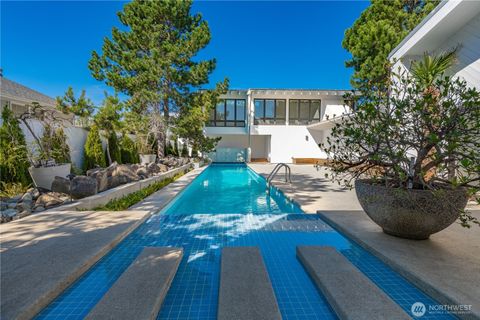 Photo of 1613 Edwards Drive, Point Roberts, WA 98281 (MLS # 2505077)