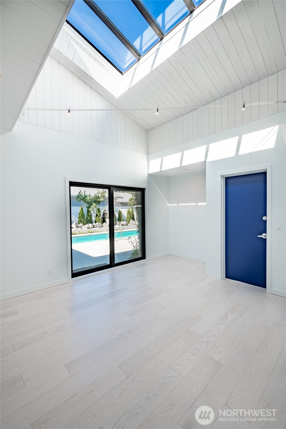Point Roberts, Washington, 98281, United States, 3 Bedrooms Bedrooms, ,3 BathroomsBathrooms,Residential,Active,2035109