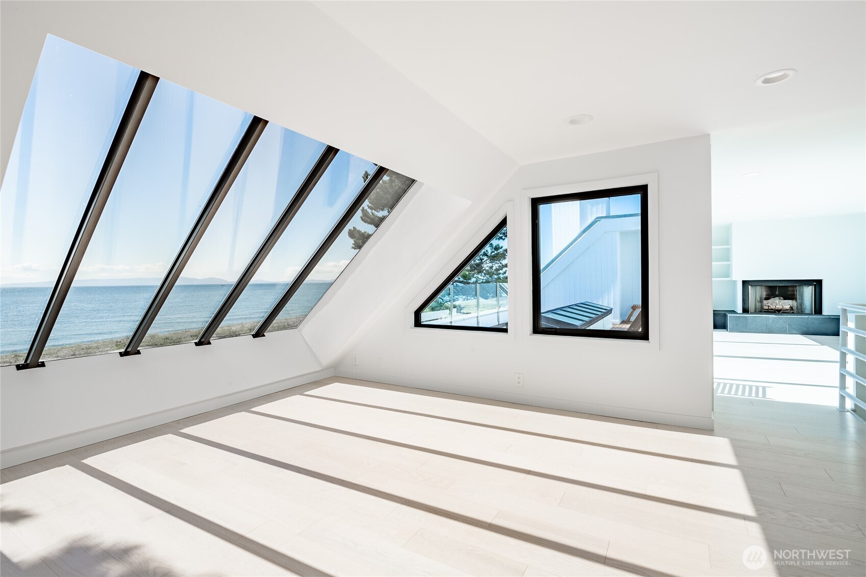 Point Roberts, Washington, 98281, United States, 3 Bedrooms Bedrooms, ,3 BathroomsBathrooms,Residential,Active,2035109