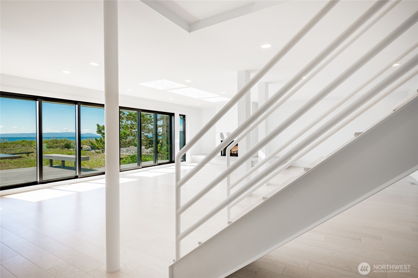 Point Roberts, Washington, 98281, United States, 3 Bedrooms Bedrooms, ,3 BathroomsBathrooms,Residential,Active,2035109