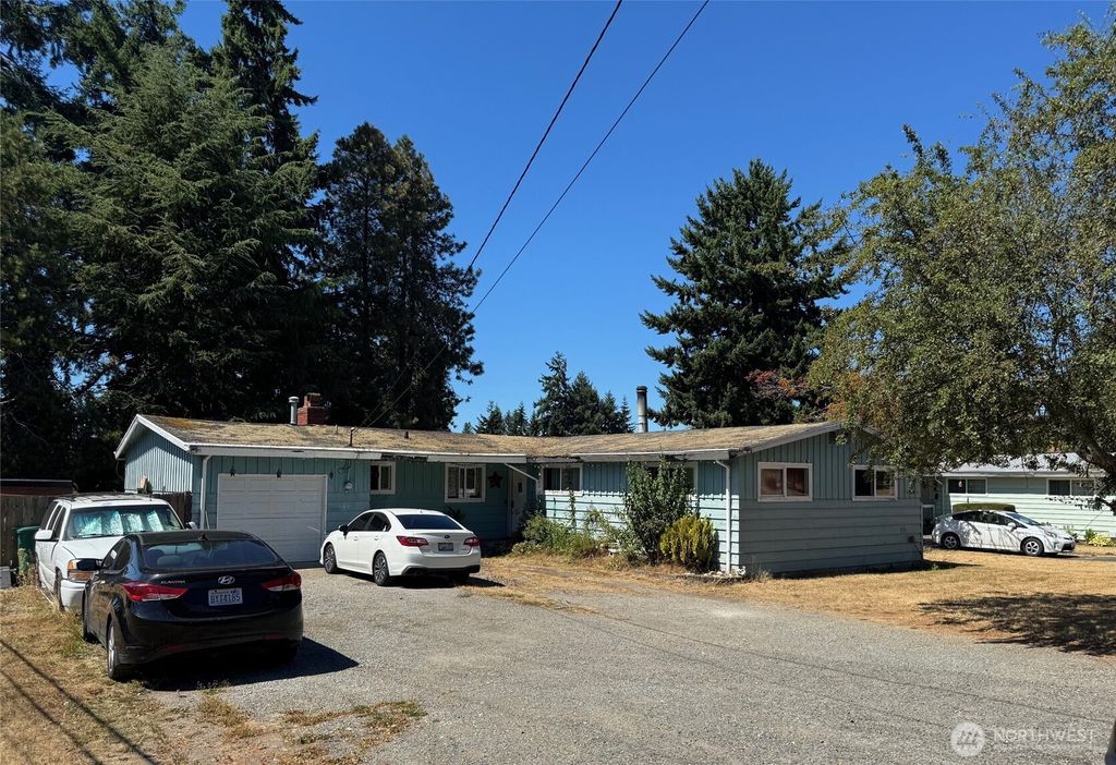 Photo of 30041 14th Avenue S, Federal Way, WA 98003 (MLS # 2421792)