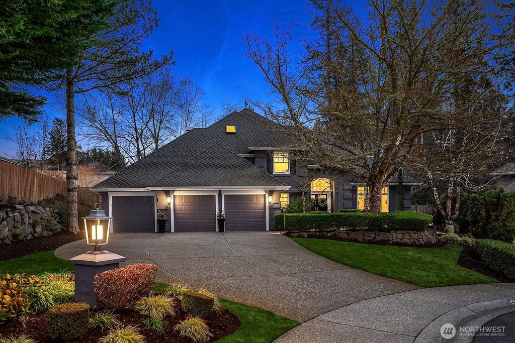 Photo of 25857 SE 22nd Place, Sammamish, WA 98075 (MLS # 2342221)