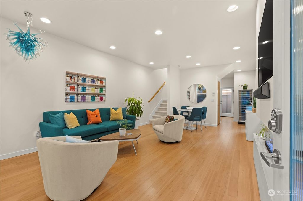 Photo of 2204 California Avenue SW #A, Seattle, WA 98116 (MLS # 2203509)