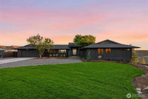 Photo of 226 High Drive, Spokane, WA 99203 (MLS # 2553903)