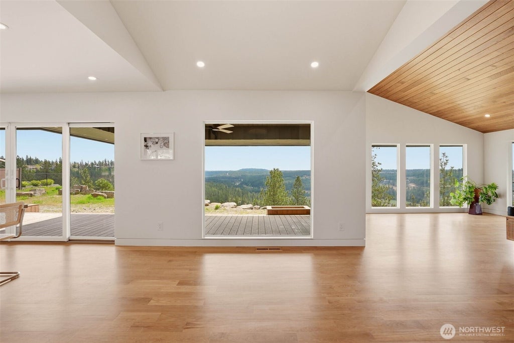 Photo of 226 High Drive, Spokane, WA 99203 (MLS # 2553903)