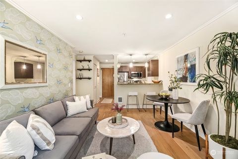626 4th Avenue W Unit 202, Seattle, WA 98119 - MLS#: 2331327