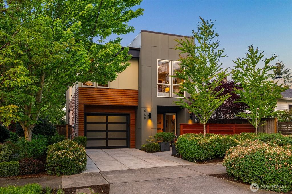 Photo of 2750 Belvidere Avenue SW, Seattle, WA 98126 (MLS # 2527334)