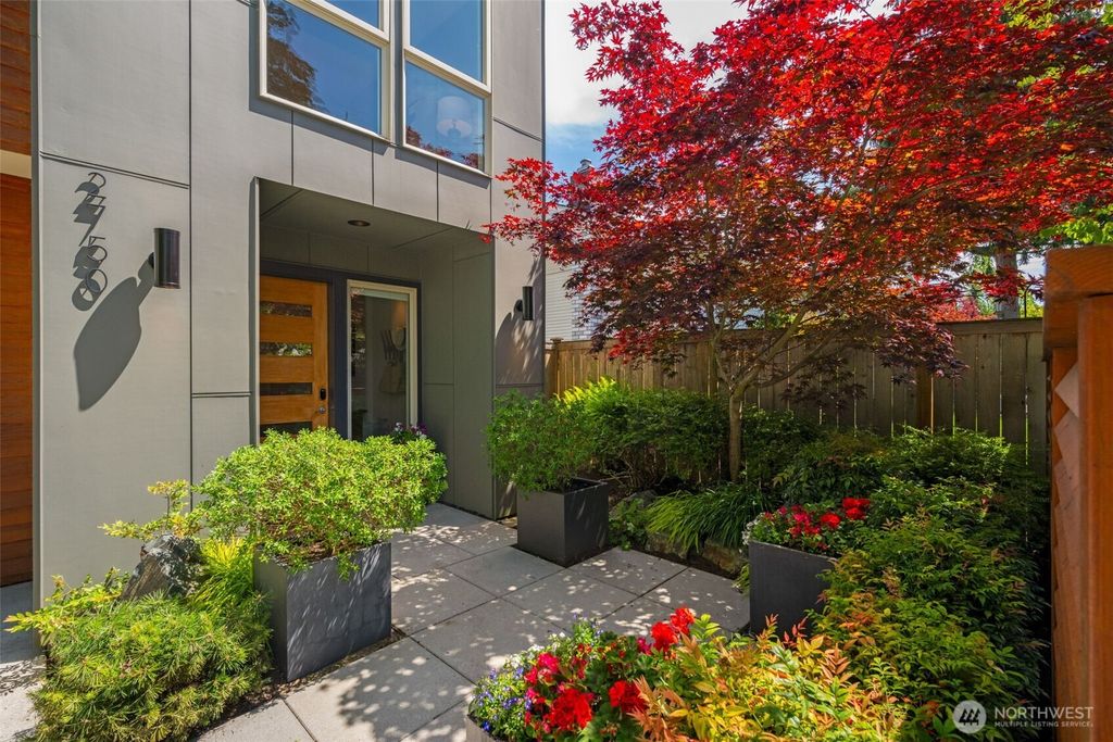 Photo of 2750 Belvidere Avenue SW, Seattle, WA 98126 (MLS # 2527334)