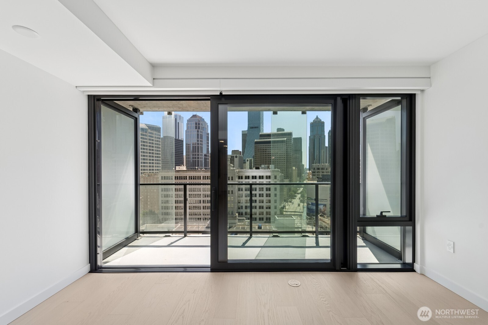 300 Virginia Street 1107