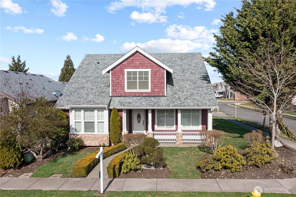 Photo of 491 Bondgard Avenue E, Enumclaw, WA 98022 (MLS # 2335582)