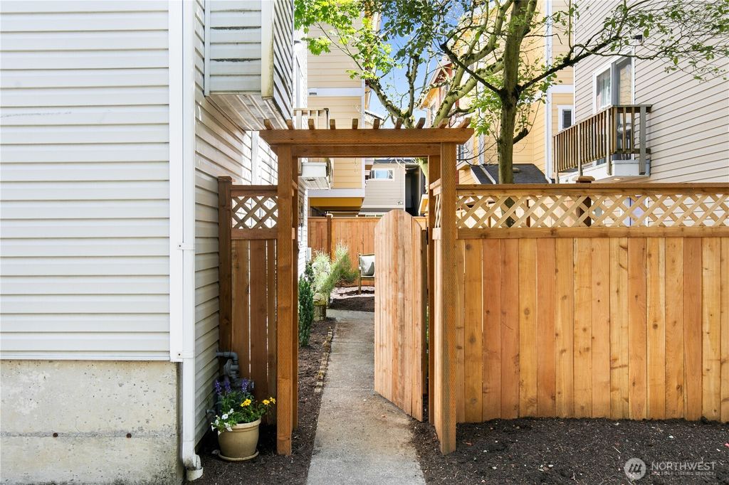 Photo of 6537 5th Avenue NE #B, Seattle, WA 98115 (MLS # 2381994)
