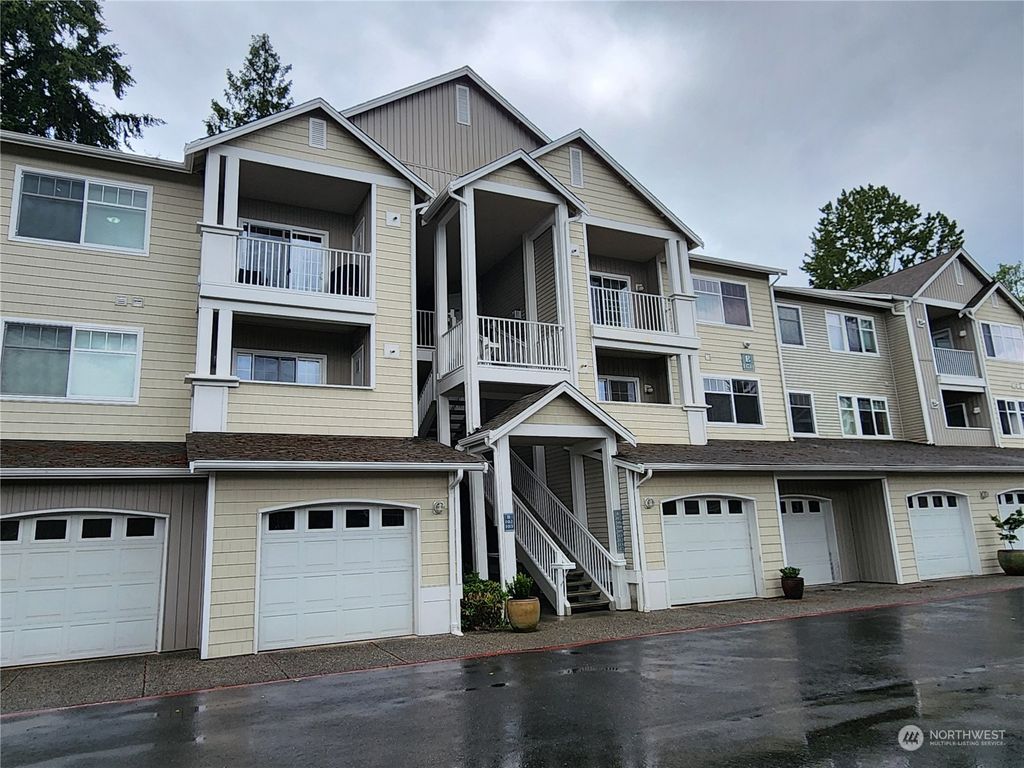 Photo of 14714 Admiralty Way #B 208, Lynnwood, WA 98087 (MLS # 2252782)