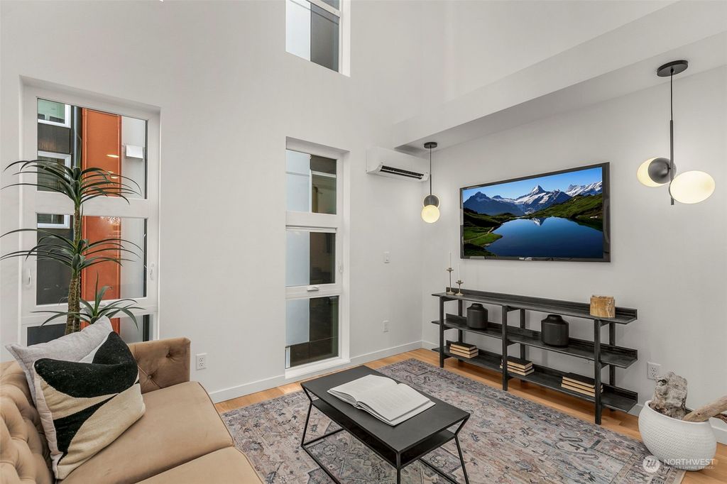 Photo of 1412 C 21st Avenue, Seattle, WA 98122 (MLS # 2316138)