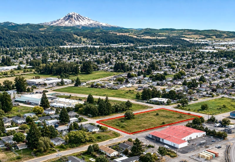 415 Tacoma Boulevard