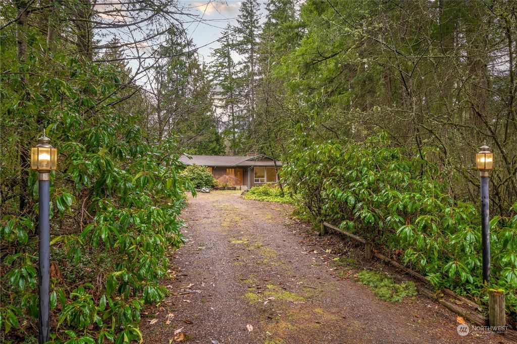 Photo of 32235 194th Avenue SE, Kent, WA 98042 (MLS # 2037754)