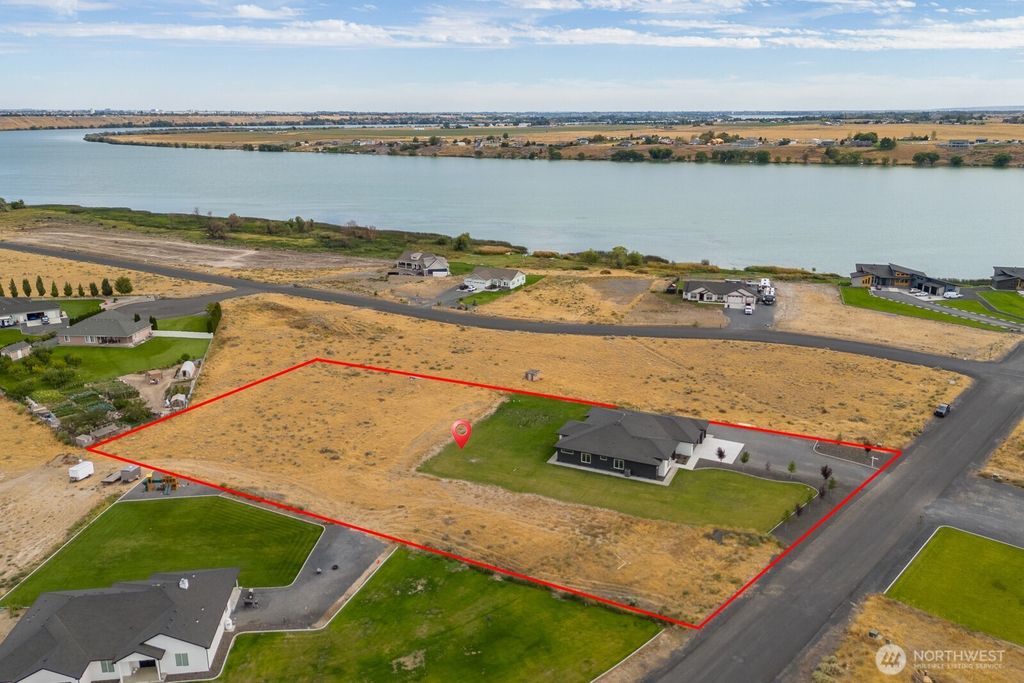 Photo of 6773 Road E.2 NE, Moses Lake, WA 98837 (MLS # 2467096)
